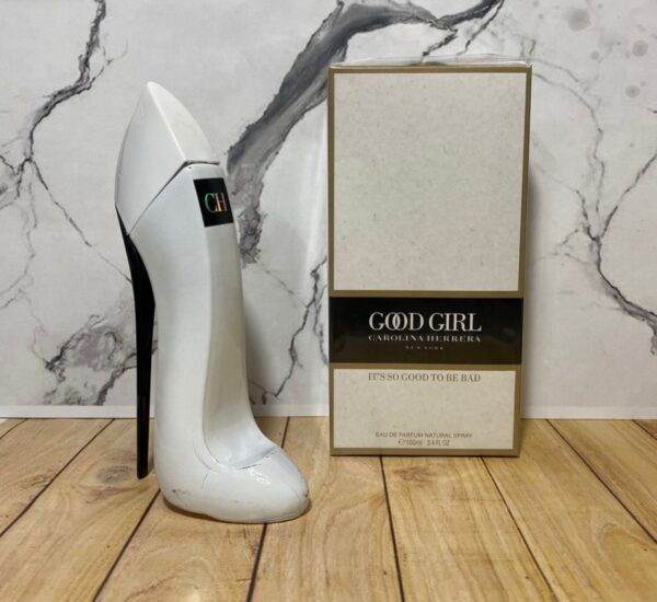 Good girl white   Carolina Herrera Mujer AA+ x100ml